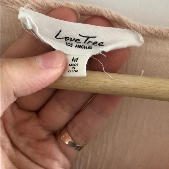 Boho Love Tree light pink cold shoulder top - Picture 3 of 3